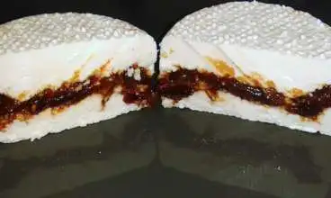 Queijos recheados com doce amarelam e ficam firmes