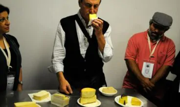 Especialista italiano avalia os queijos brasileiros