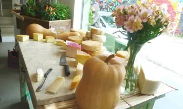 A Queijaria: loja especializada em queijos brasileiros em SP